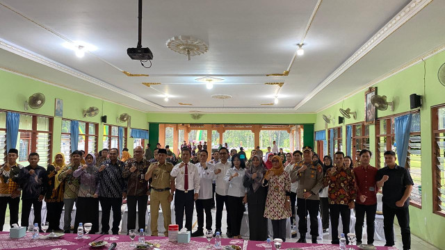 Kunjungan Menteri Hukum RI di Posbankum Kalurahan Sukoreno